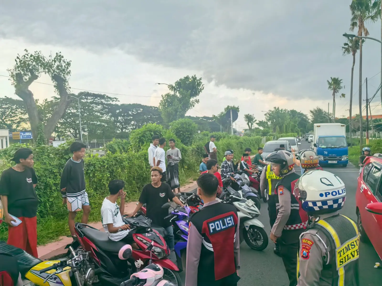 Balap Liar di Kedung Cowek Dibubarkan Polisi, 15 Kendaraan Digelandang
