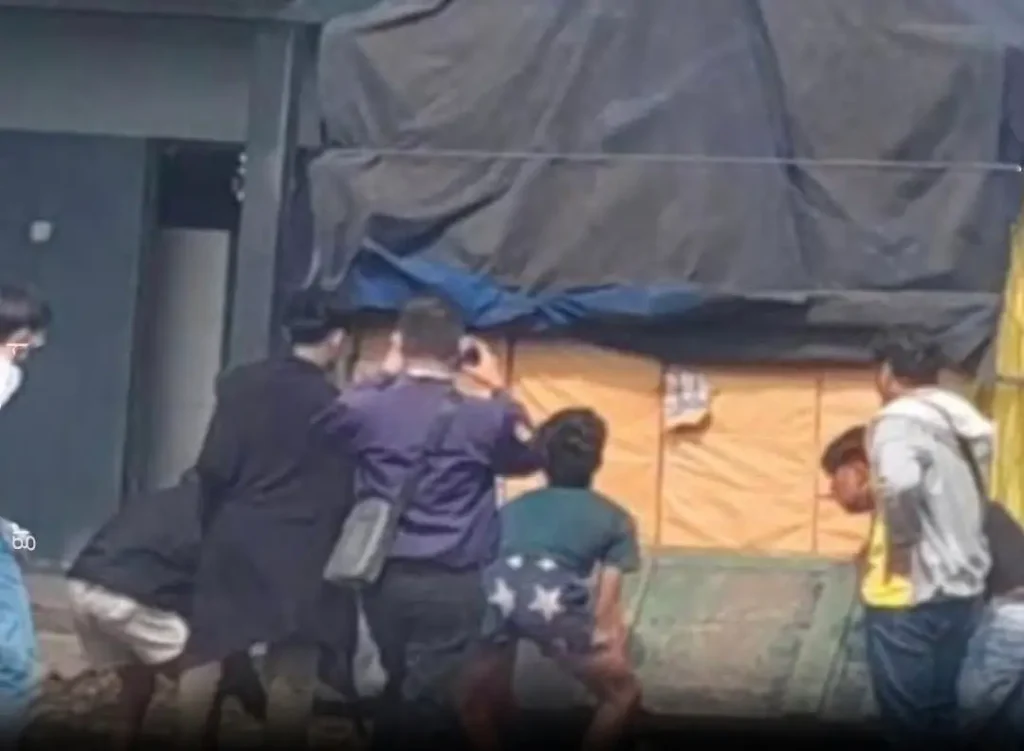 Bea Cukai Banyuwangi Gagalkan Pengiriman Rokok Ilegal Rp10 Miliar dari Madura, Empat Tersangka Ditangkap