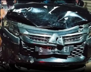 Kecelakaan Maut Libatkan Tiga Kendaraan di Sampang, Tiga Orang Tewas di Tempat