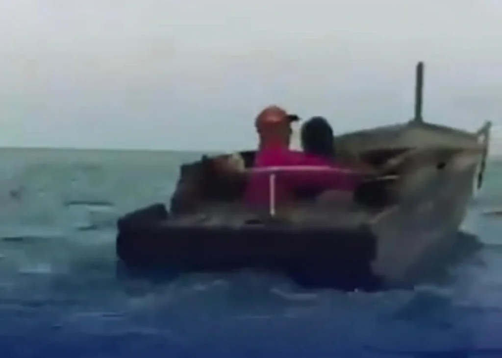 Viral di Pulau Mubut: Gadis Lompat ke Laut Diduga Hindari Kekerasan Ayah Kandung