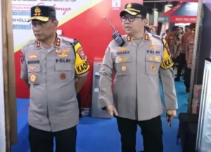 Kapolda Jatim Tinjau Kesiapan Posyan Terpadu Alun – alun Kota dan Pospam Kenanten Mojokerto