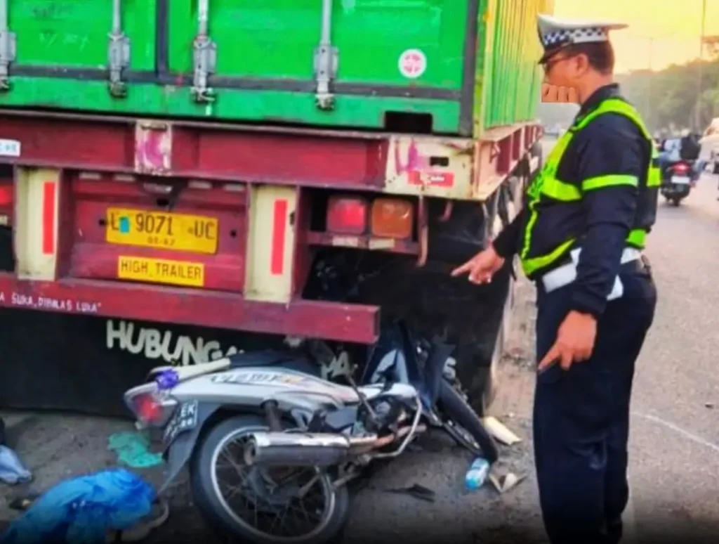 Remaja Asal Surabaya Kecelakaan Usai Turun Gunung, Diduga Mengantuk