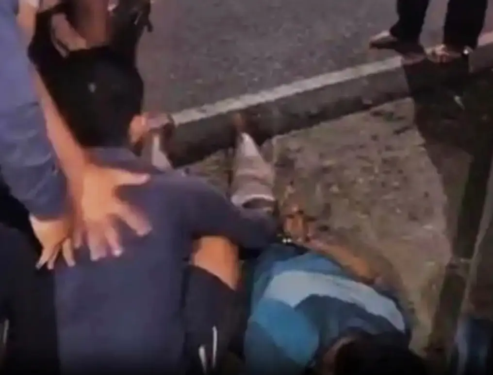 Kejar-kejaran Dramatis! Polisi Ringkus Pencuri Besi Trotoar dari Magetan hingga Madiun