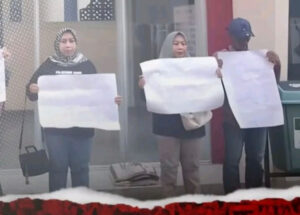 Aksi Diam di Gate 13, Keluarga Korban Kanjuruhan Tolak Laga Arema FC vs Persebaya Digelar