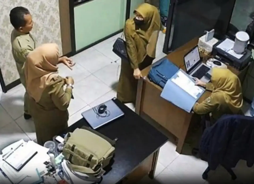 Wanita di Gresik Tertipu Modus CPNS, Datang Ngantor Bawa SK Palsu