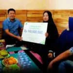 Bupati Sidoarjo Serahkan Santunan Rp149,5 Juta untuk Keluarga Driver Ojol Korban Kecelakaan