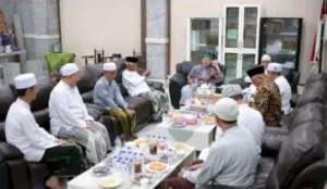 Sowan ke Rais Aam, Kiai Sepuh NU Dorong Percepatan Muktamar; Gus Yaqut Dipanggil Bahas Persiapan