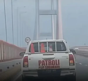 Vandalisme Lampu PJU Di Akses Suramadu Sisi Madura, BBPJN Jatim-Bali Pasang Gembok Pengaman Pada 19 Panel Listrik