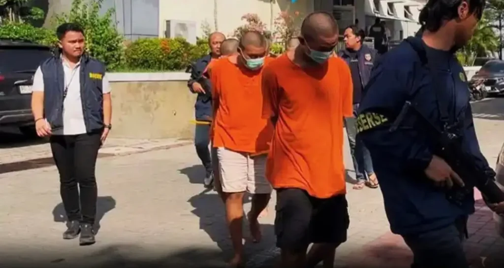 Rivalitas Sepak Bola Berujung Brutal, Delapan Pelaku Pengeroyokan di Gresik Dibekuk Polisi