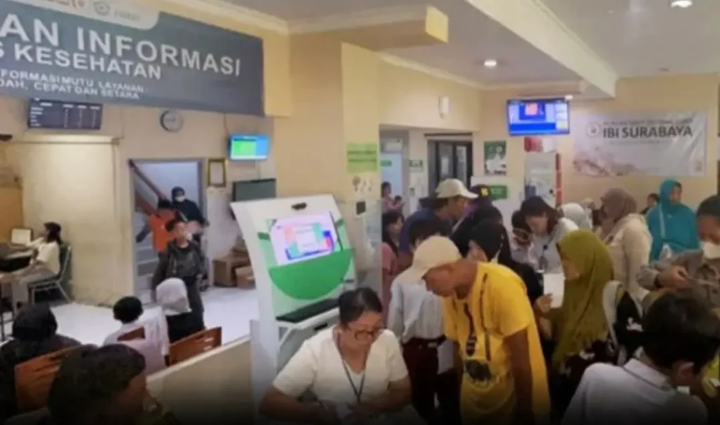 Ratusan Siswa dan Guru Keracunan MBG di Surabaya, Kepala Sekolah Sempat Muntah Usai Cicipi Makanan