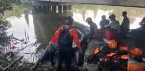 Warga Surabaya Tenggelam Di Kali Lamong Saat Memancing, Tim SAR Gabungan Masih Lakukan Pencarian Intensif