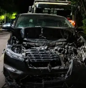 KH Anwar Zahid Selamat Usai Mobilnya Ditabrak Truk Di Bojonegoro