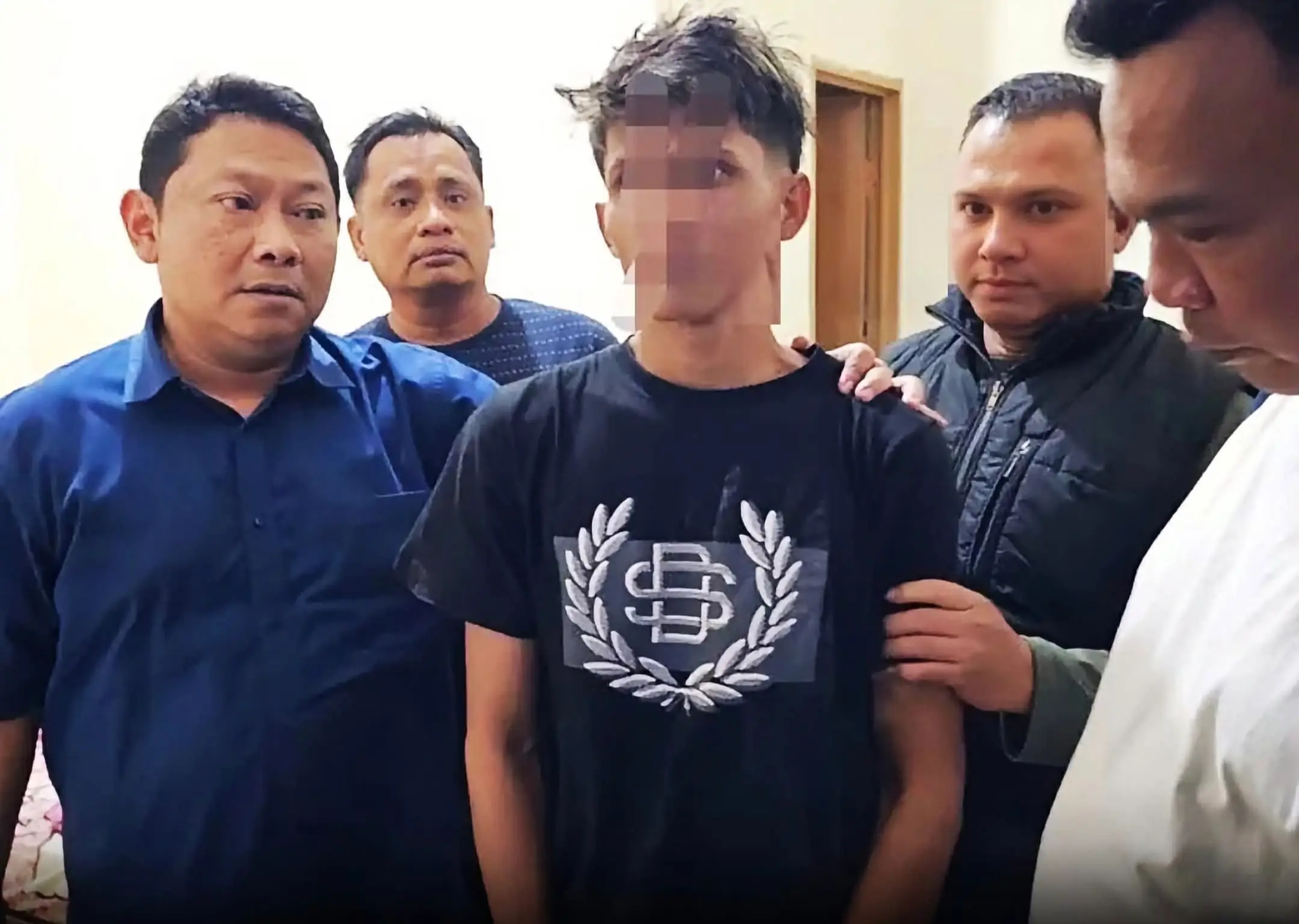 Cemburu, Pria di Pamekasan Bacok Mantan Pacar Pasangannya dengan Celurit