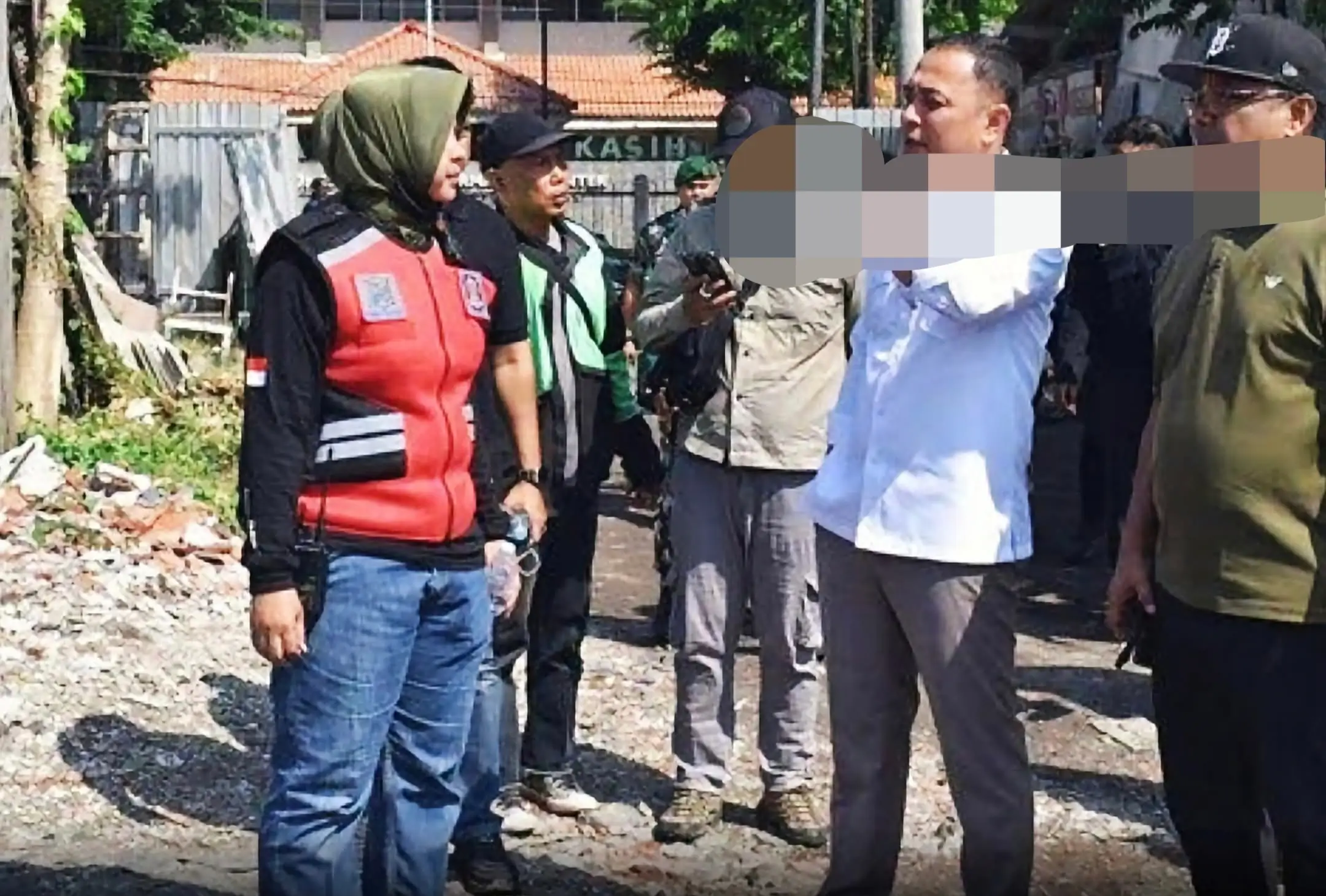 Wali Kota Surabaya Eri Cahyadi Naik Pitam Saat Tertibkan Pengolahan Sampah Ilegal di Keputih