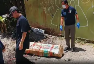 Geger! Jasad Perempuan Ditemukan Terbungkus Kardus di Jalan Terusan Suryani Bandung