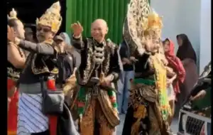 Karnaval Budaya di Kec. Kedungadem Bojonegoro Meriah, Ratusan Masyarakat Pamer Kostum Tradisonal