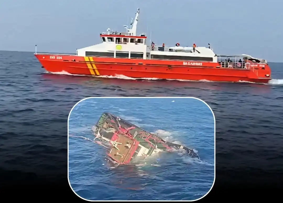 Selamat dari Kapal Tenggelam, Delapan ABK Kini Terombang-ambing di Tongkang yang Kehilangan Jangkar