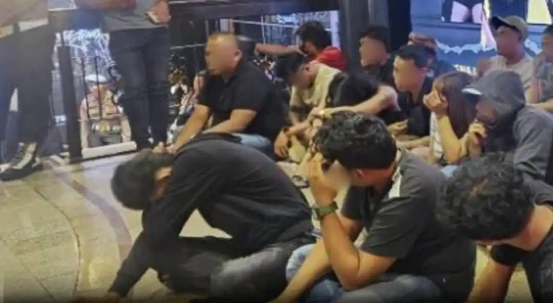 Razia Narkoba Di Surabaya, 20 Orang Positif Tes Urine Awal